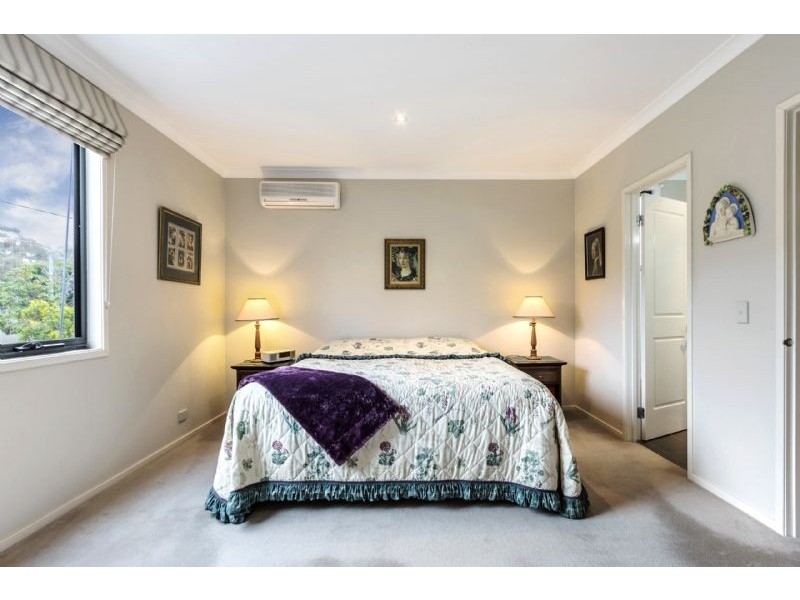 2E Pakenham Street, Blackburn VIC 3130