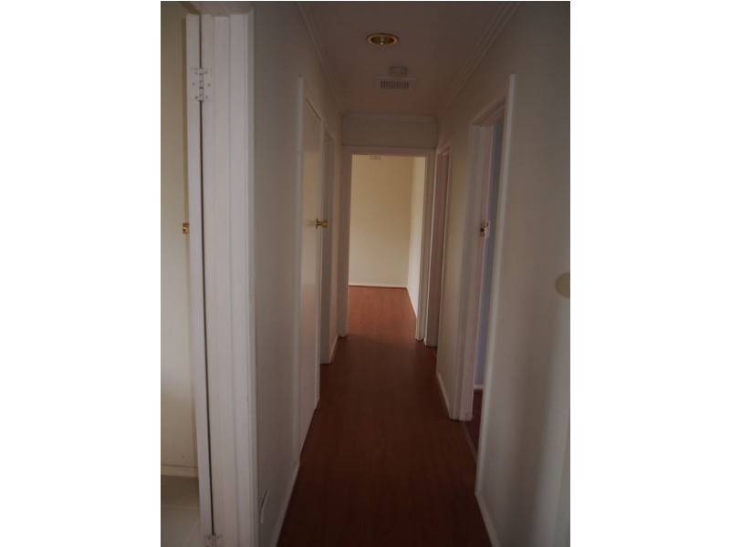 5 Moonah Road, Wantirna South VIC 3152