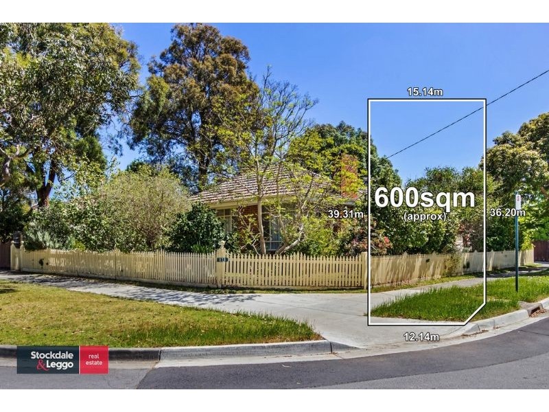 18 Orchard Grove, Blackburn South VIC 3130