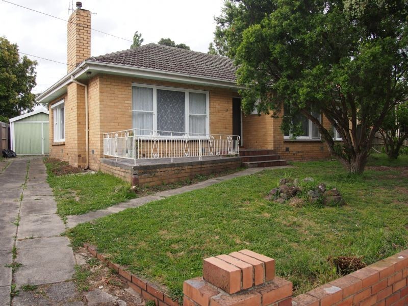 ROOM 1/17 Laughlin Avenue, Nunawading VIC 3131