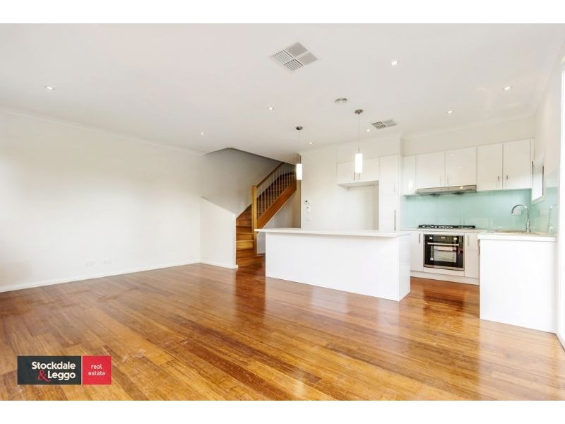 2/22 Bass Street, Box Hill VIC 3128