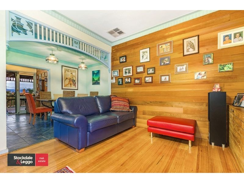 11 Walwa Street, Mitcham VIC 3132