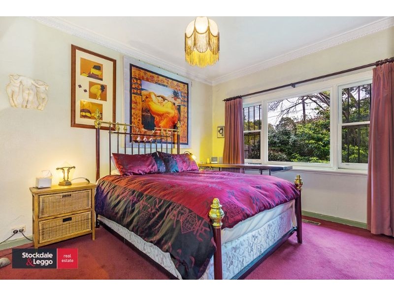 11 Walwa Street, Mitcham VIC 3132
