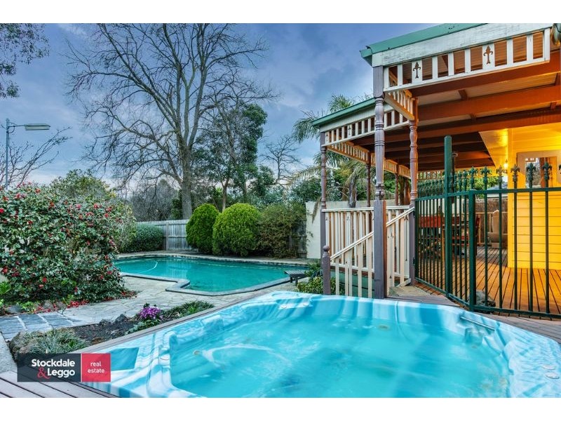 11 Walwa Street, Mitcham VIC 3132