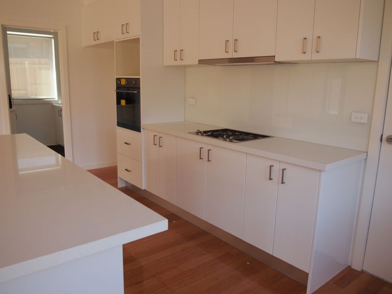 1/8 Edinburgh Road, Blackburn South VIC 3130