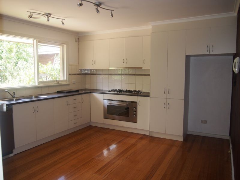 11 William Street, Donvale VIC 3111