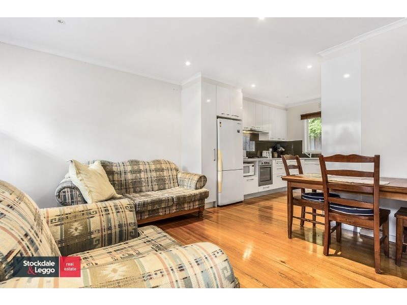 4/17a John Street, Blackburn VIC 3130