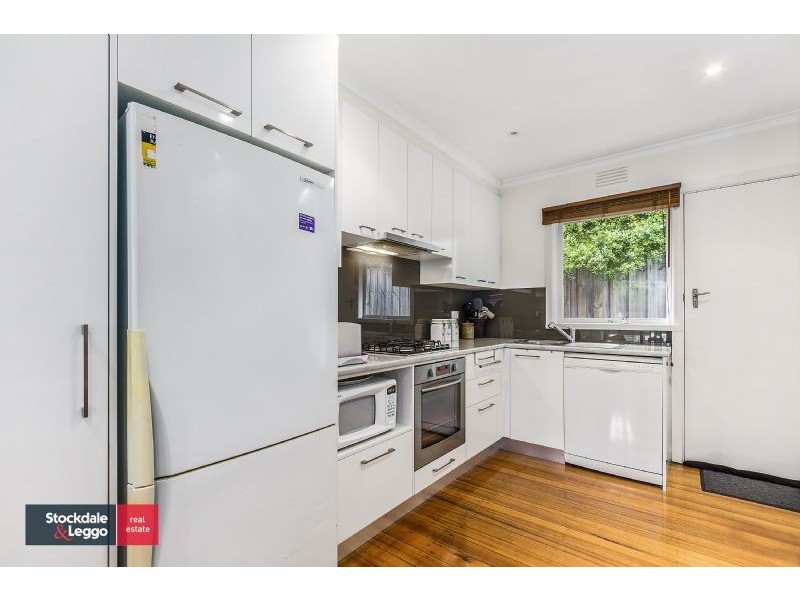 4/17a John Street, Blackburn VIC 3130