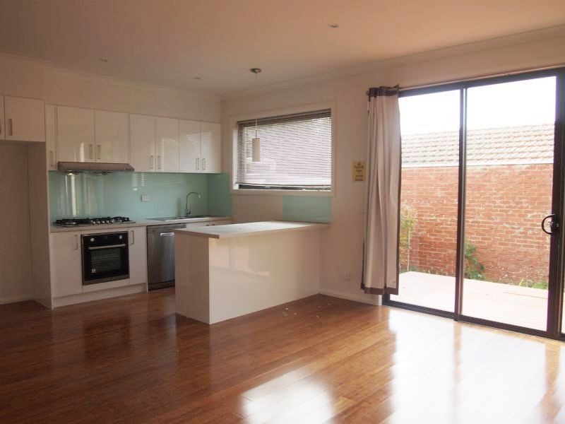 3/22 Bass Street, Box Hill VIC 3128