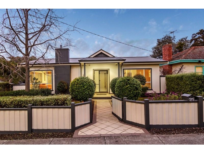 21 Koonung Road, Blackburn North VIC 3130