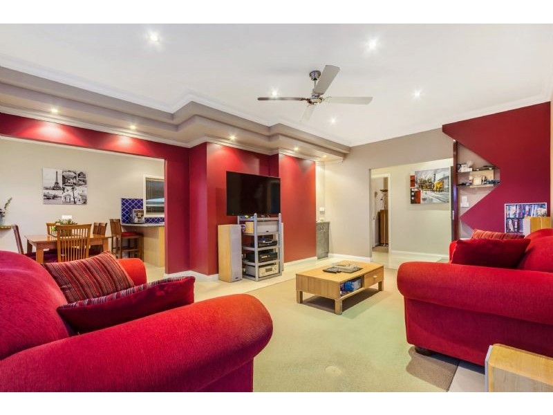 21 Koonung Road, Blackburn North VIC 3130