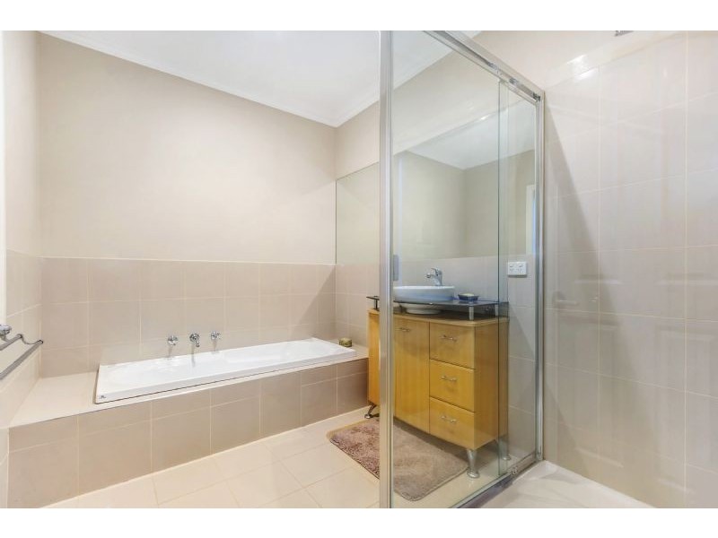 21 Koonung Road, Blackburn North VIC 3130
