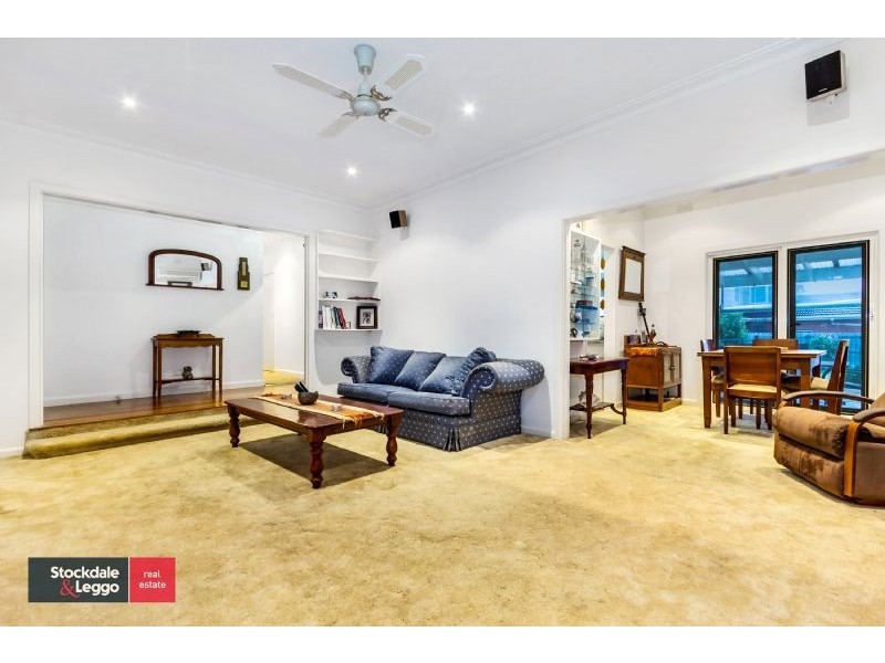 28 Crest Grove, Nunawading VIC 3131