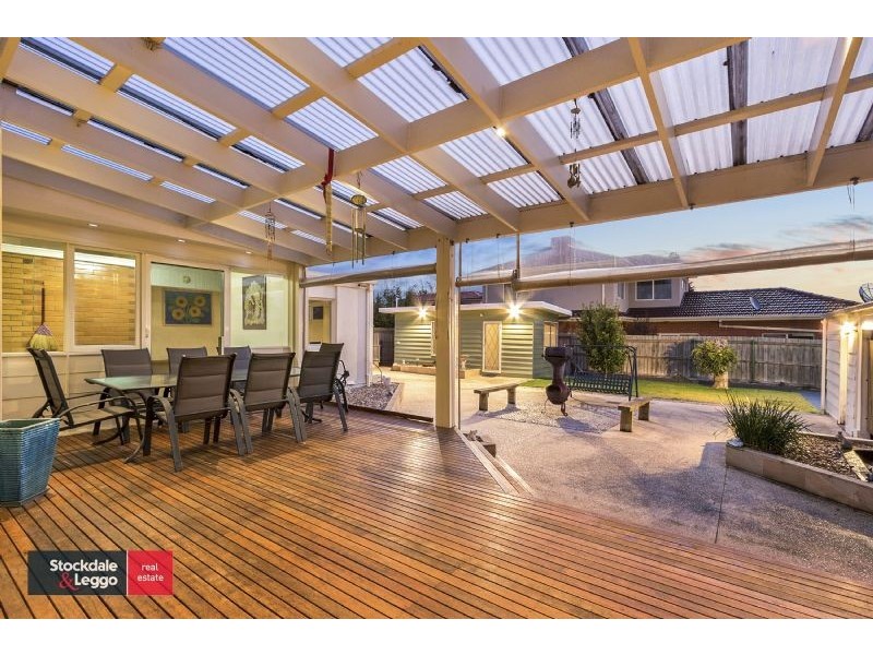 28 Crest Grove, Nunawading VIC 3131