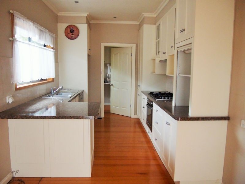 10 Patricia Road, Blackburn VIC 3130