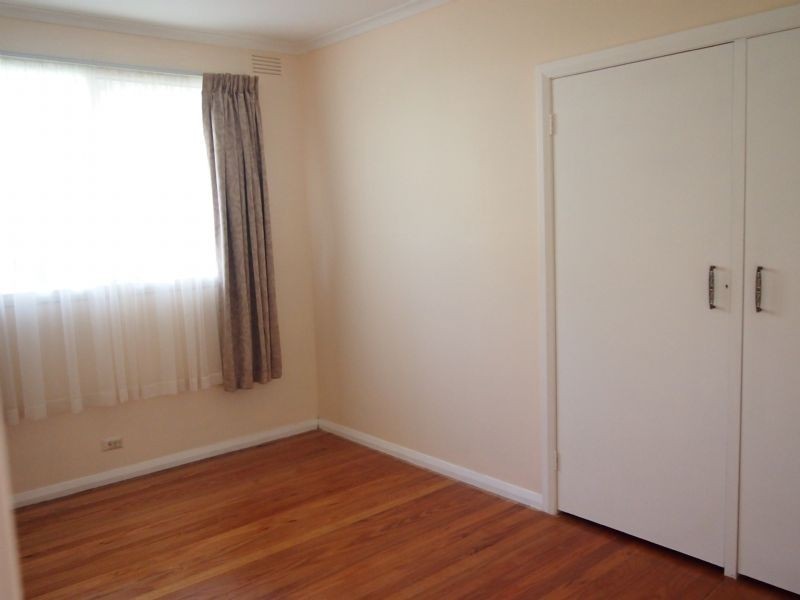 13 Bermuda Drive, Blackburn South VIC 3130