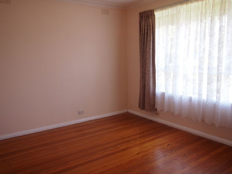 13 Bermuda Drive, Blackburn South VIC 3130