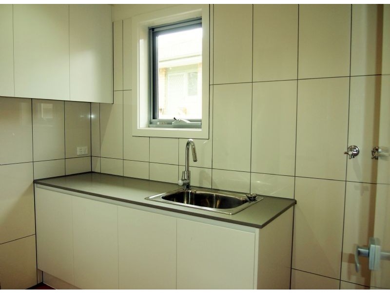 2/6 Ireland Avenue, Doncaster East VIC 3109