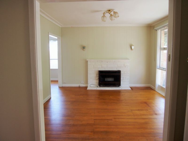 8 Henwood Street, Forest Hill VIC 3131