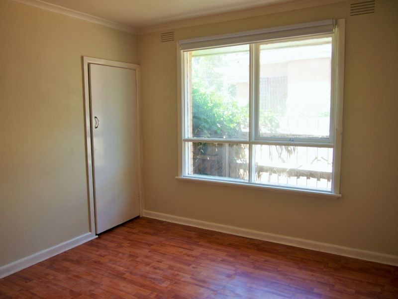 8 Henwood Street, Forest Hill VIC 3131