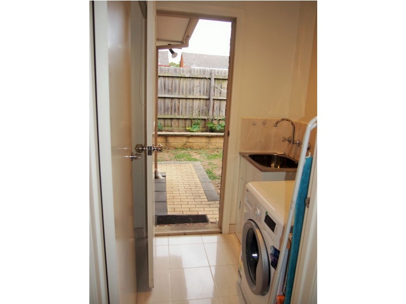 2/282 Springvale Road, Forest Hill VIC 3131