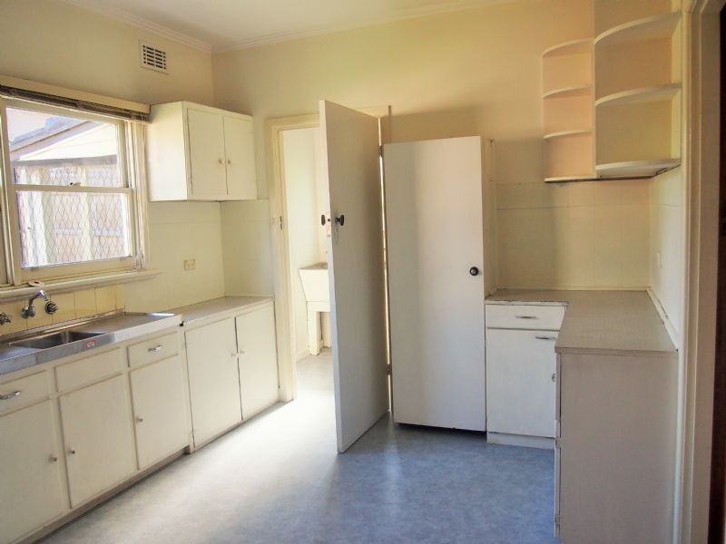 15 Johnston Street, Burwood VIC 3125