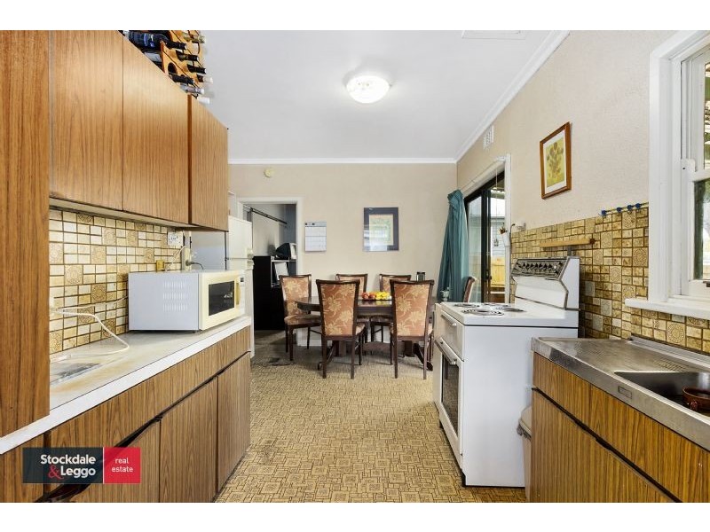 10 Simon Street, Blackburn North VIC 3130