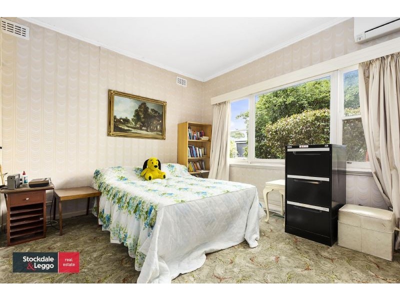 10 Simon Street, Blackburn North VIC 3130