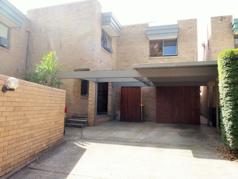 9/8 Via Media, Box Hill VIC 3128