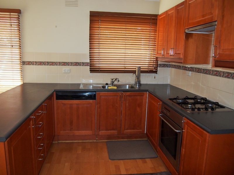 9/8 Via Media, Box Hill VIC 3128