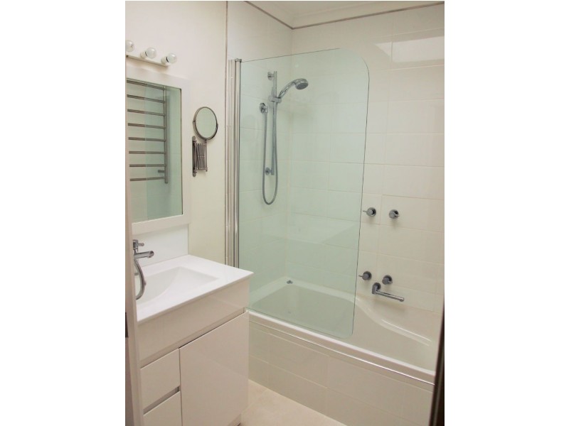 9/8 Via Media, Box Hill VIC 3128