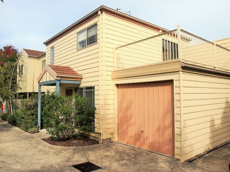 2/6-10  Station Street, Blackburn VIC 3130