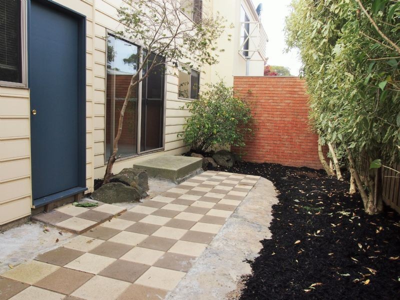2/6-10  Station Street, Blackburn VIC 3130