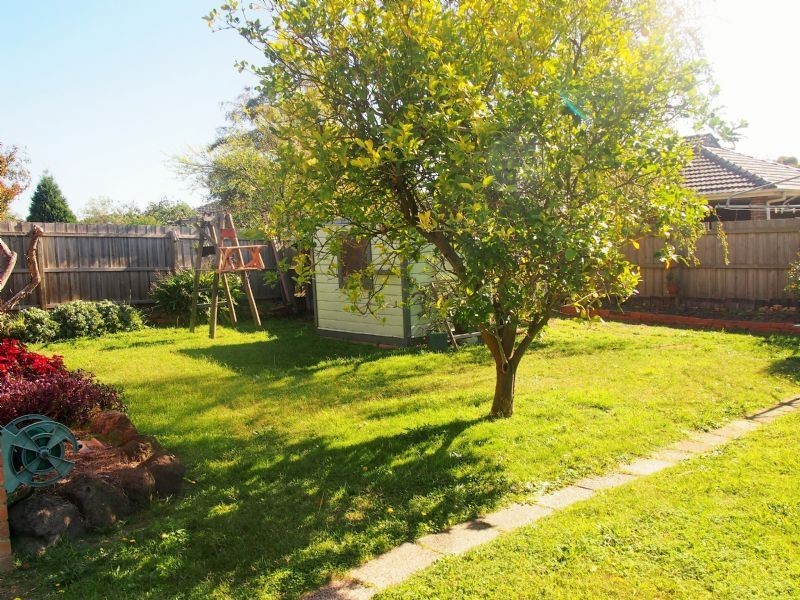 67 Husband Road, Forest Hill VIC 3131