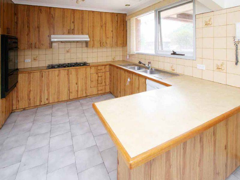 33 Milton Parade, Bundoora VIC 3083