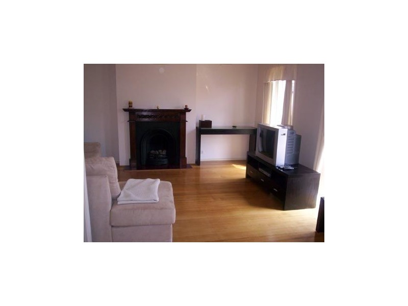 2 Patricia Avenue, Bundoora VIC 3083