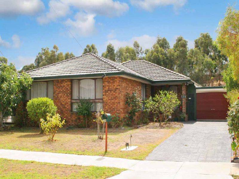 135 Cabernet Crescent, Bundoora VIC 3083