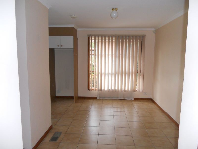 1/8 Warrawee Drive, Bundoora VIC 3083