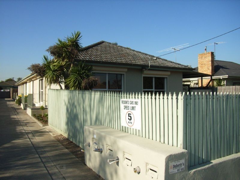 1/26 Highland Street, Kingsbury VIC 3083