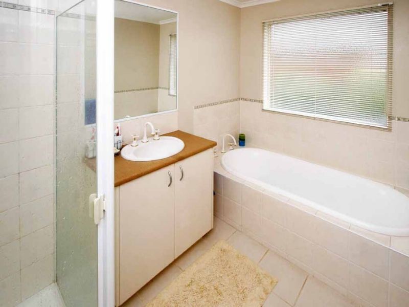 Room 4/41 Bramble Crescent, Bundoora VIC 3083