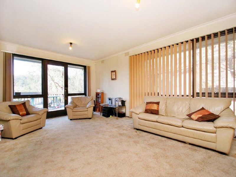 55 Karringal Drive, Briar Hill VIC 3088