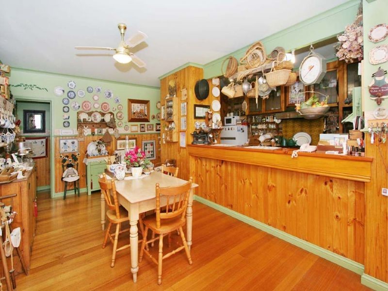 21 Somerleigh Crescent, Greensborough VIC 3088