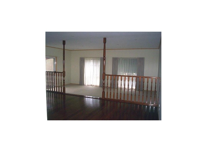 18 Eclipse Crescent, Watsonia VIC 3087