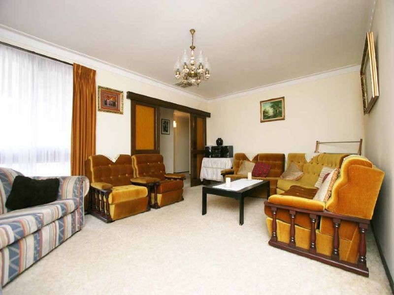 135 Cabernet Crescent, Bundoora VIC 3083