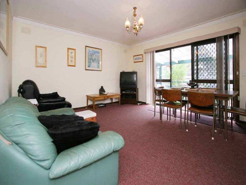 135 Cabernet Crescent, Bundoora VIC 3083