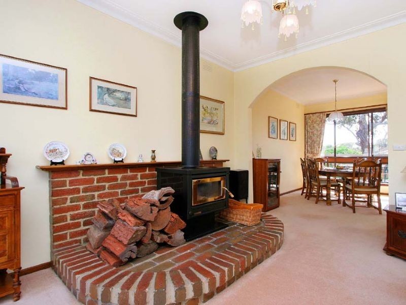 117 Plenty River Drive, Greensborough VIC 3088