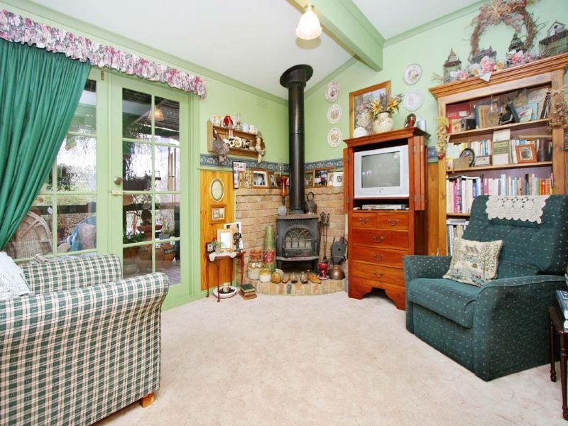 21 Somerleigh Crescent, Greensborough VIC 3088