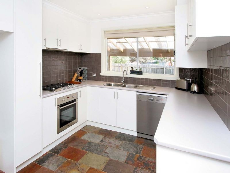 9 Niblick Street, Kingsbury VIC 3083