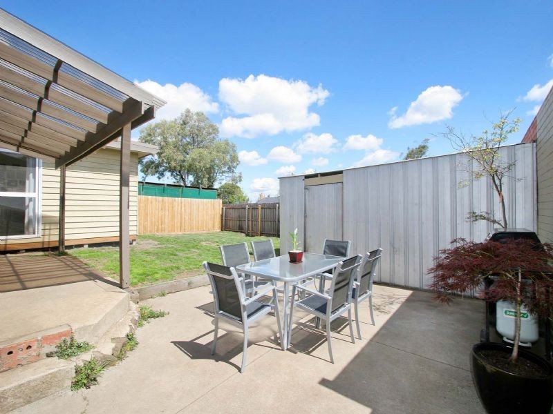 9 Niblick Street, Kingsbury VIC 3083