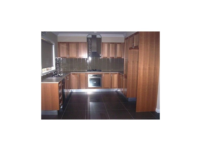 2/291 Nell Street West, Watsonia VIC 3087